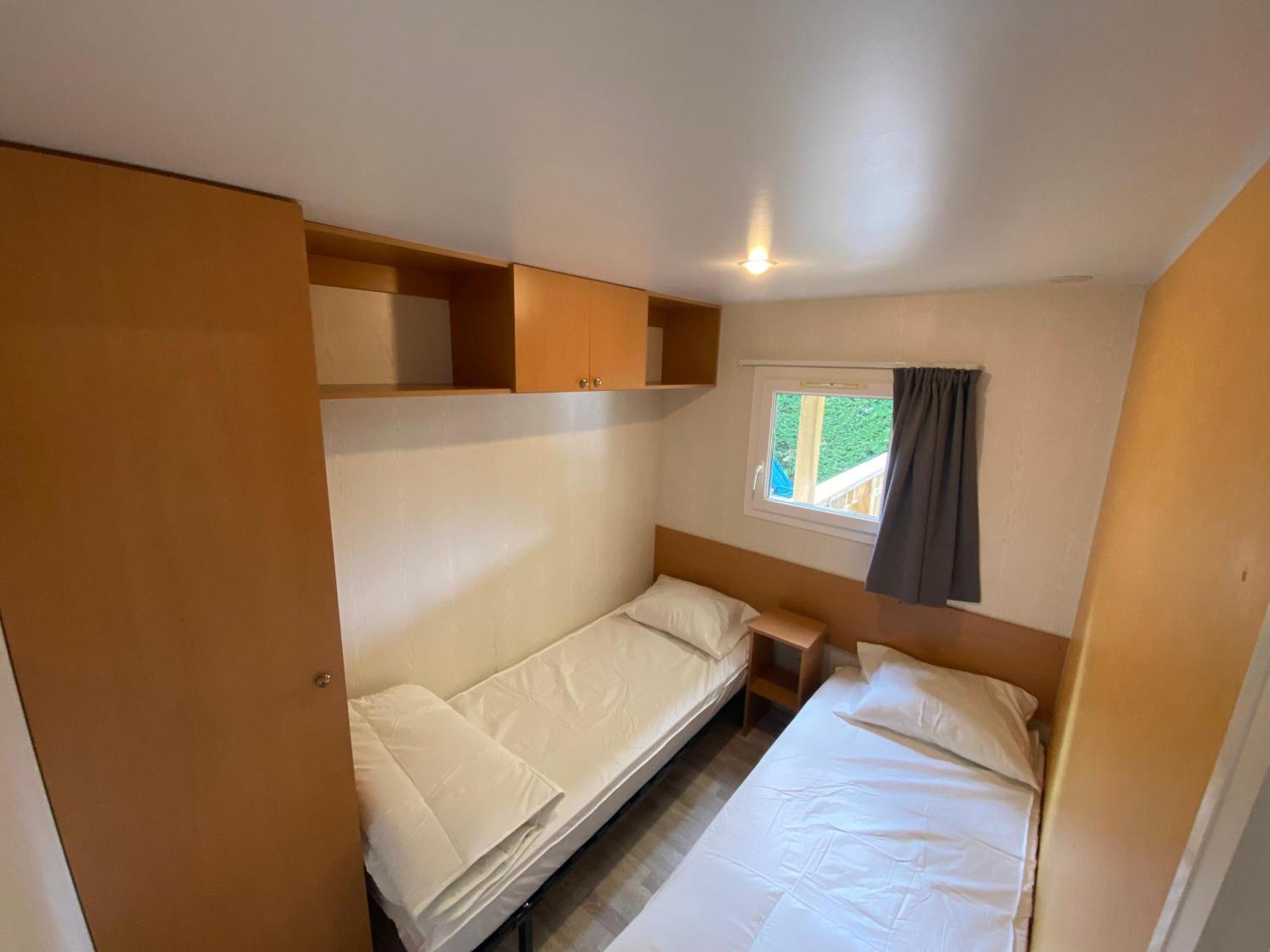Complexe Les 4 Saisons Hotell Oust Exteriör bild