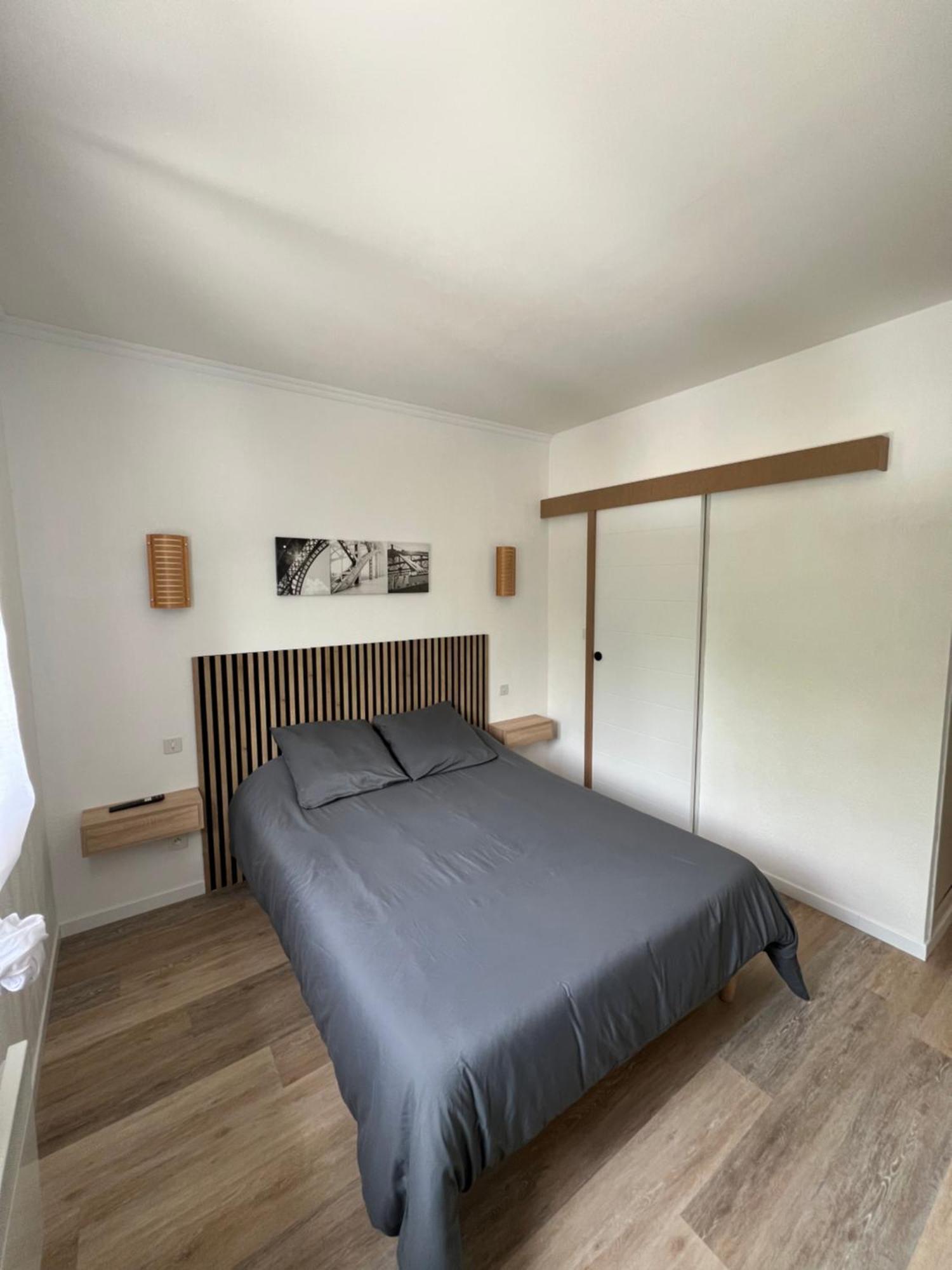 Complexe Les 4 Saisons Hotell Oust Exteriör bild